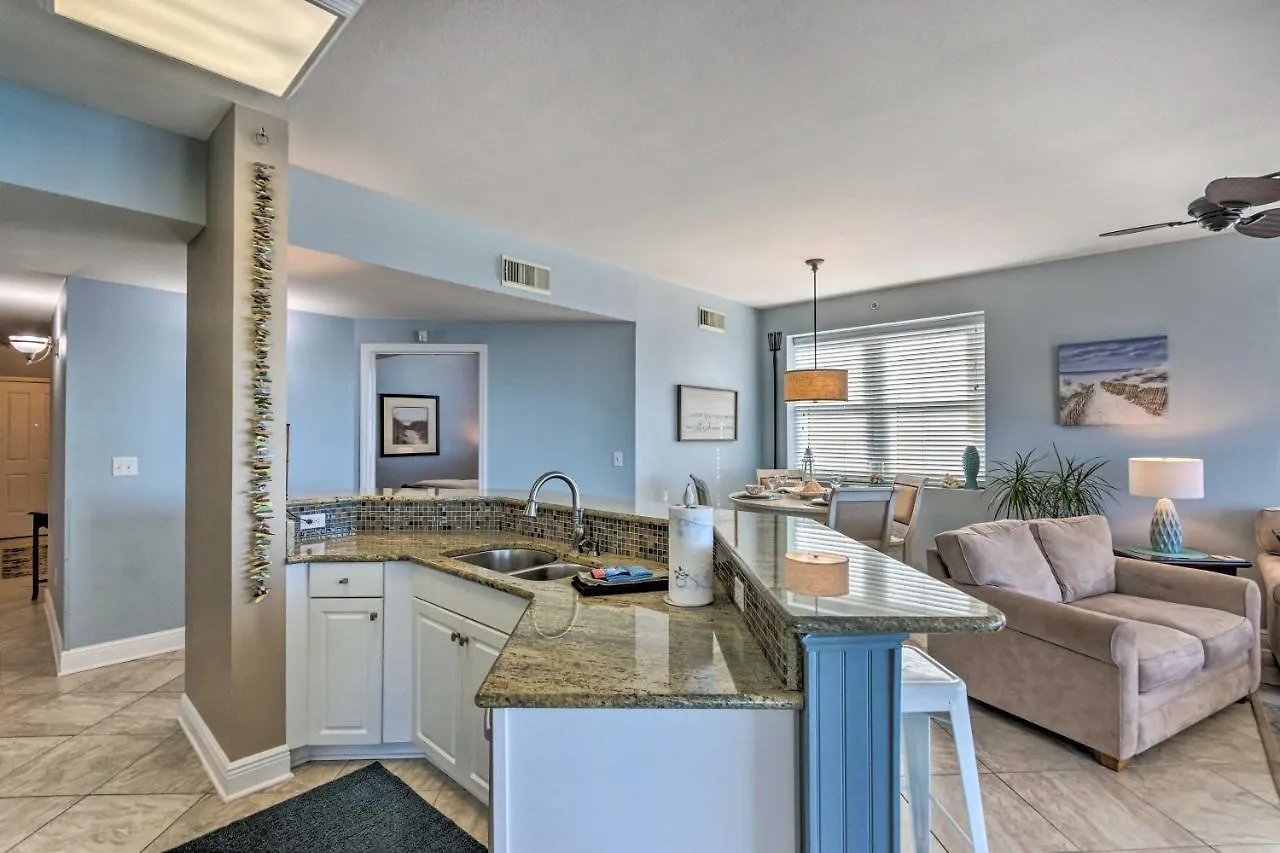 Waterfront Pcb Condo With Balcony And Beach Gear! Panama City Beach