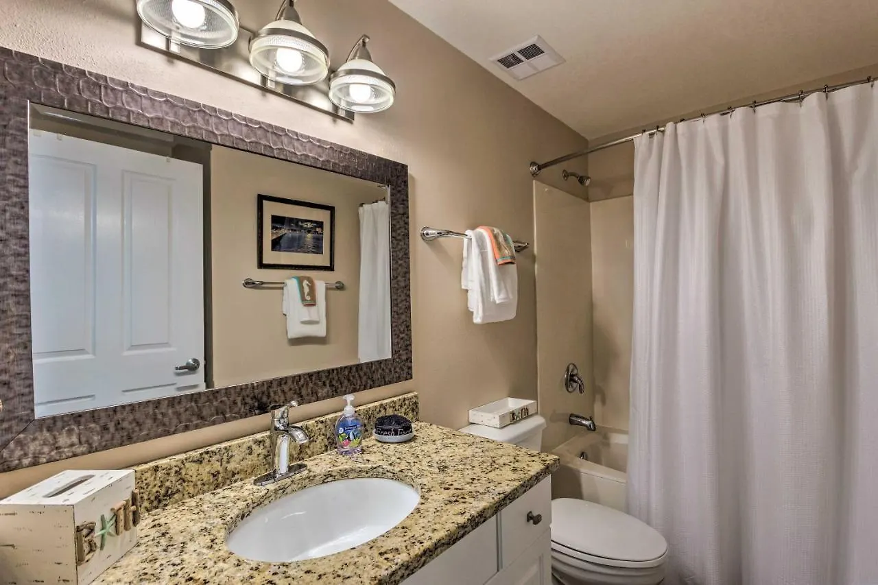 Waterfront Pcb Condo With Balcony And Beach Gear! Panama City Beach Apartment